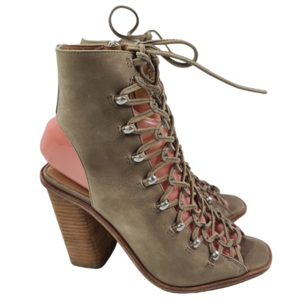 Mercer Edit Women's Taupe Str8up Leather Block Heel Gladiator Sandal Size 7